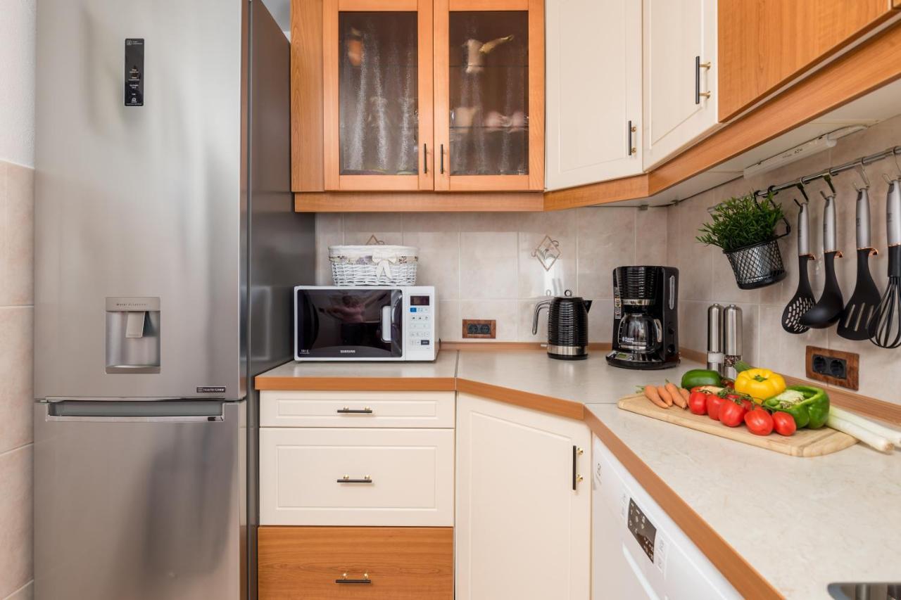 Villa Summer Oasis Dobrinj Bagian luar foto