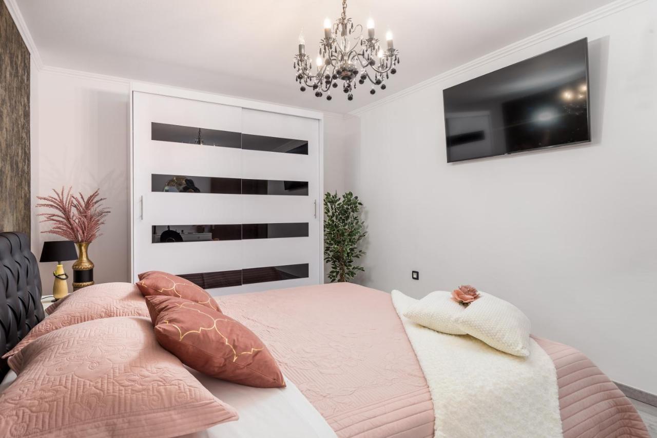 Villa Summer Oasis Dobrinj Bagian luar foto